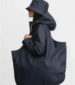 Alternative view of Svea Shopper Bag Black l STUTTERHEIM US